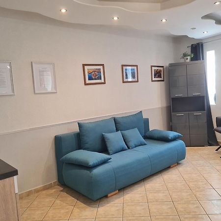 Csever Apartman Tata Extérieur photo