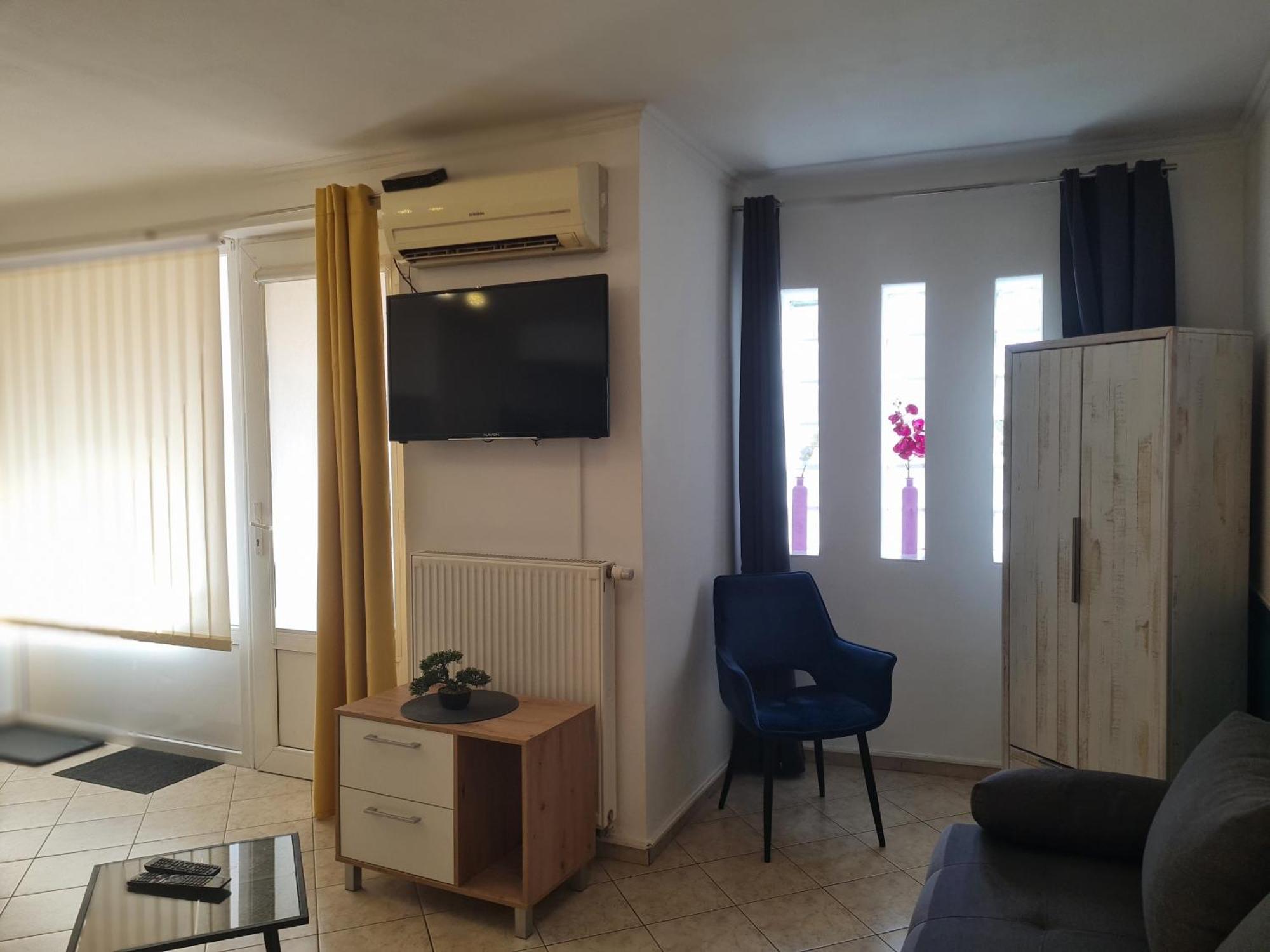 Csever Apartman Tata Extérieur photo