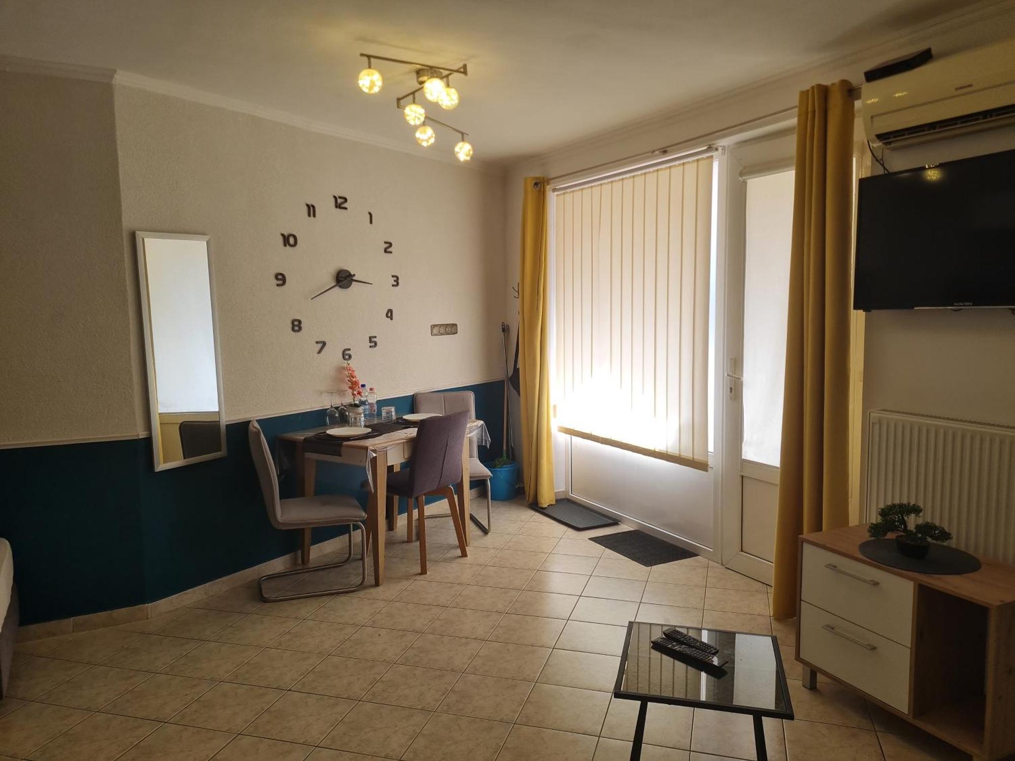 Csever Apartman Tata Extérieur photo