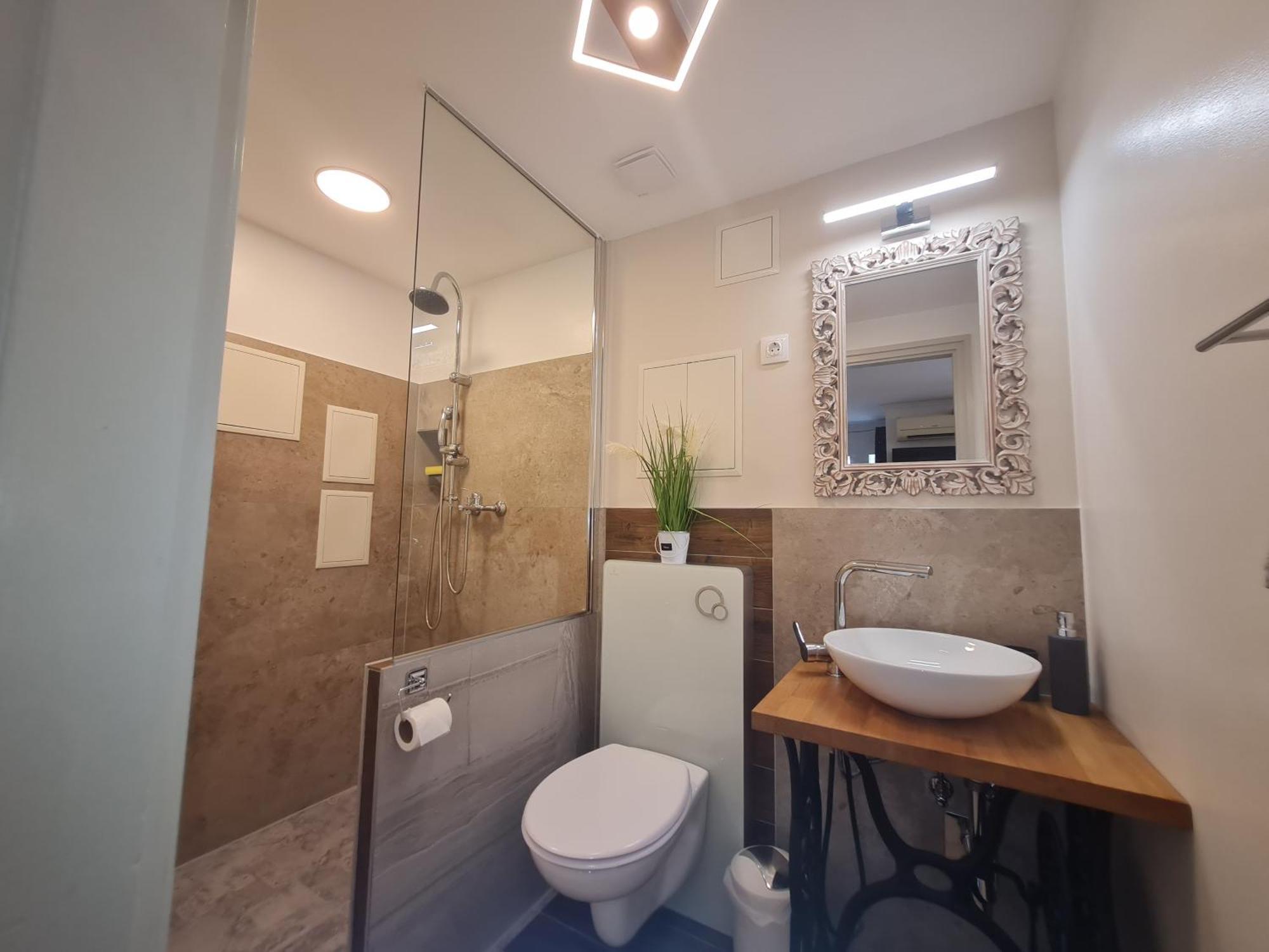 Csever Apartman Tata Extérieur photo